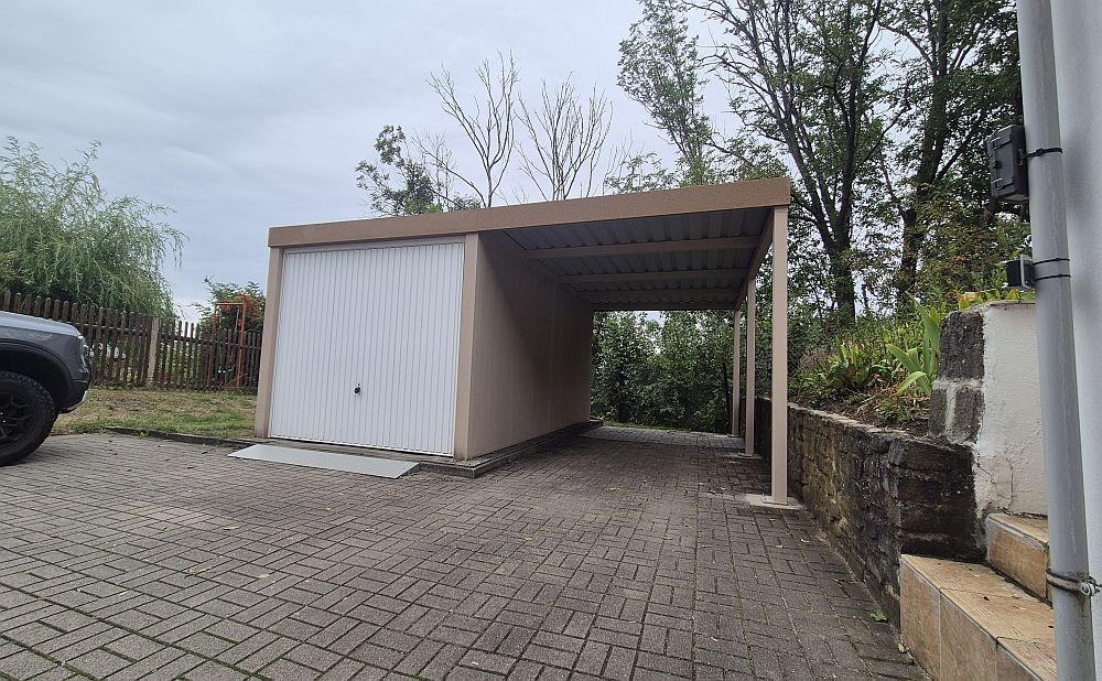 Alte Garage, Neues Carport 
